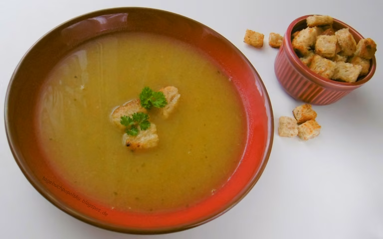 Zupa cebulowa z grzankami