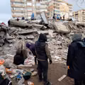 Tragedia w Turcji: Aresztowania po trzęsieniu ziemi i obietnica ukarania winnych