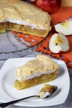 Perfekcyjna szarlotka z bezą