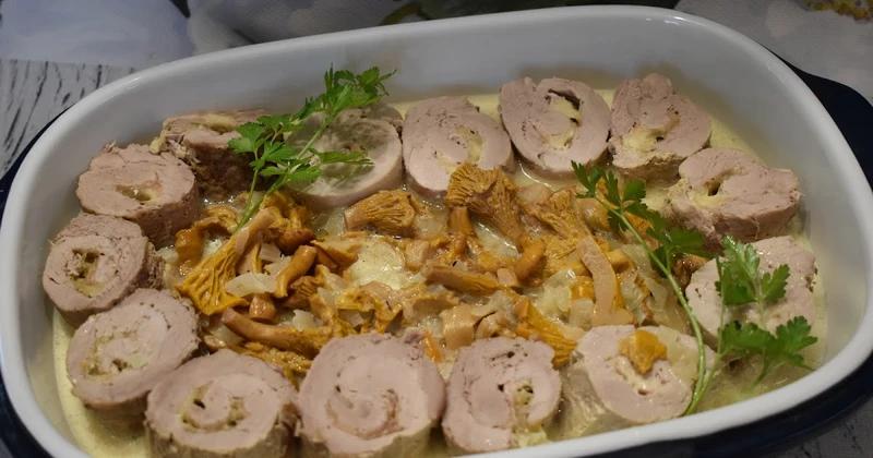 Zapiekane polędwiczki w sosie z kurkami