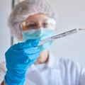 Minister Zdrowia pogratulował polskim naukowcom. Powstanie nowy test genetyczny na Covid-19.