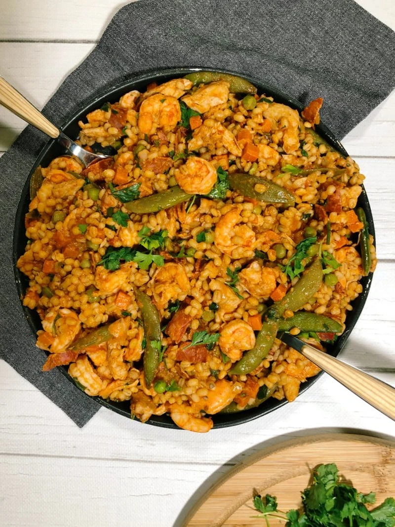 CZWARTEK: PROSTA PAELLA Z PĘCZAKU Z KREWETKAMI I KURCZAKIEM