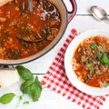Pomidorowa zupa z jarmużem i kiełbasą