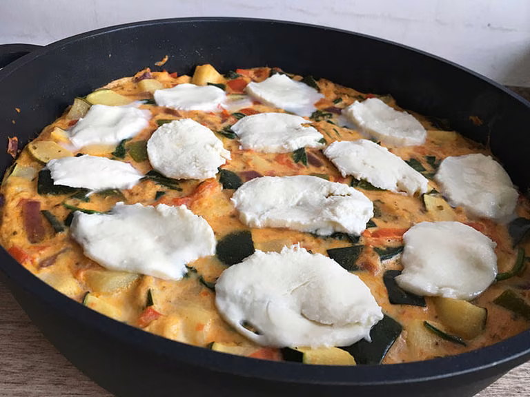 Frittata ze szpinakiem i mozzarellą
