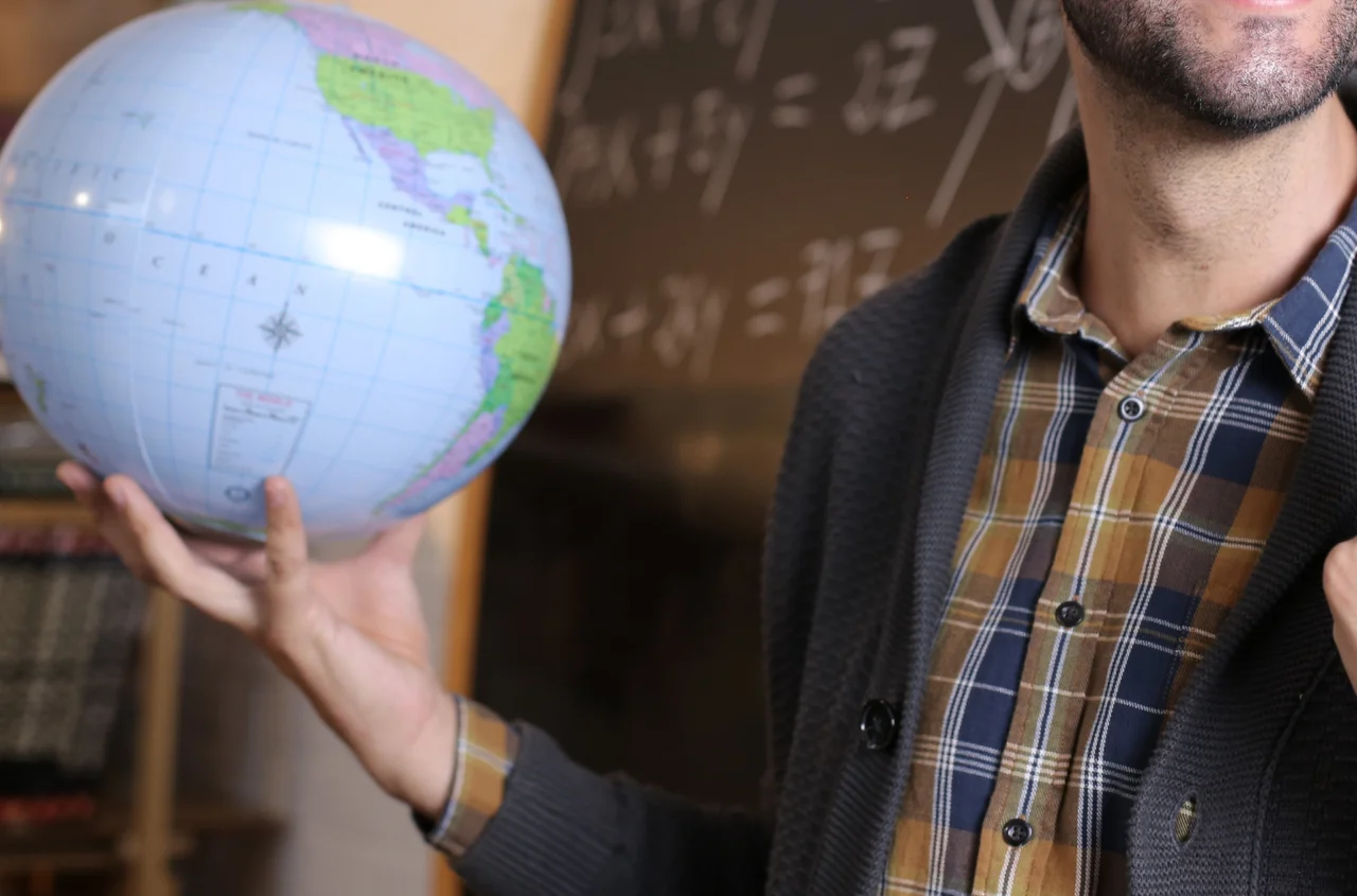 Dzień Geografa: Święto Nauki o Ziemi i Jej Znaczeniu