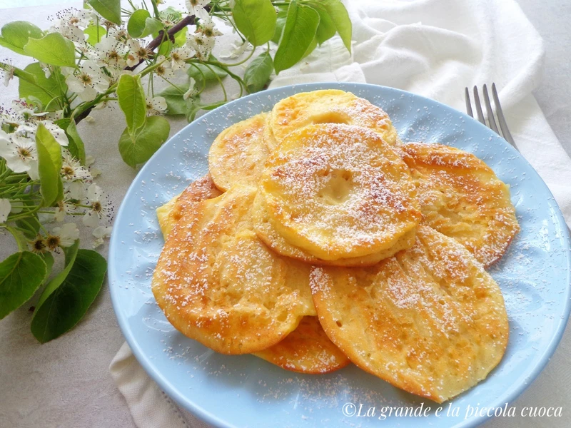 Pieczone placuszki z jabłkiem