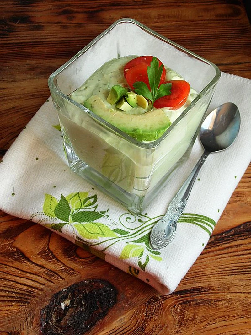 Chłodnik z avocado