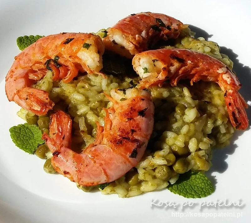 Risotto z krewetkami i zielonym groszkiem