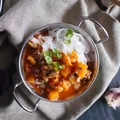 Curry z kurczakiem, dynią i masłem orzechowym