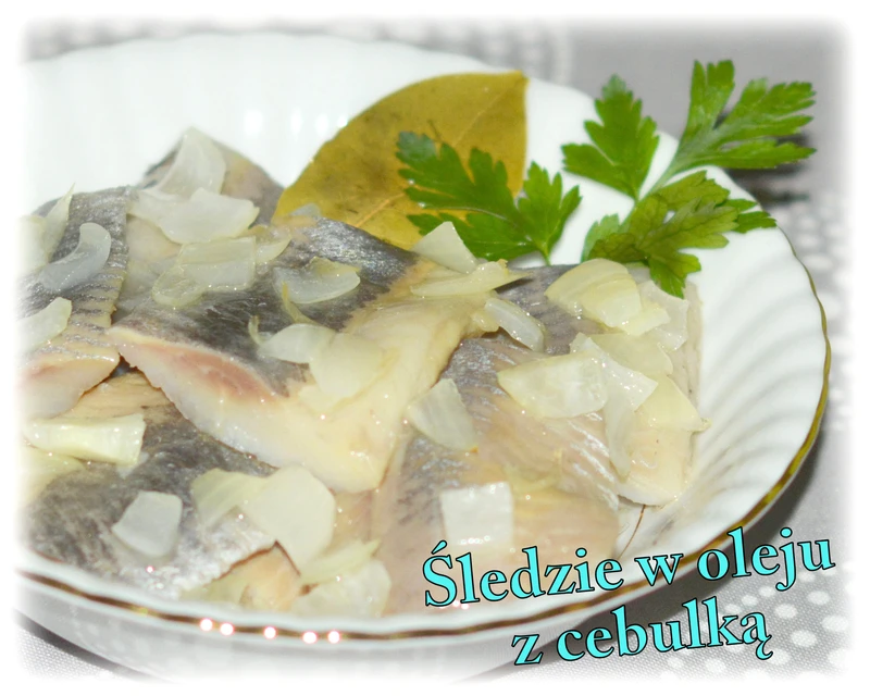 Śledź z cebulką w oleju