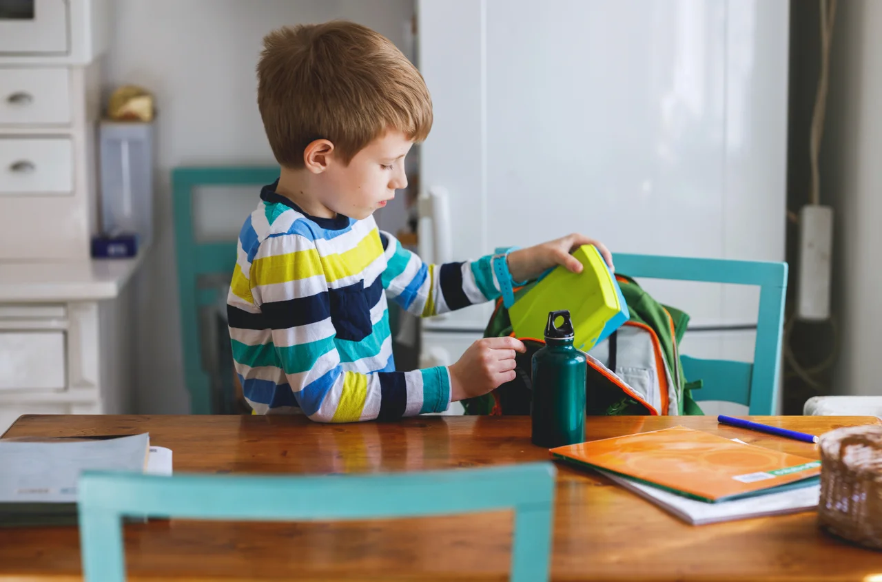 1800 zł co miesiąc na ucznia lub studenta! ZUS przypomina o wniosku i kluczowej dacie