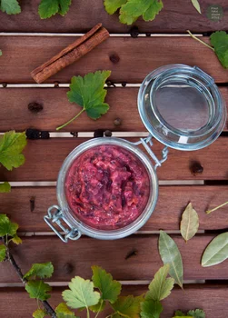 Korzenny chutney z agrestu