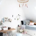 Lampa z piórkami