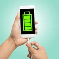 Jak szybciej naładować telefon?