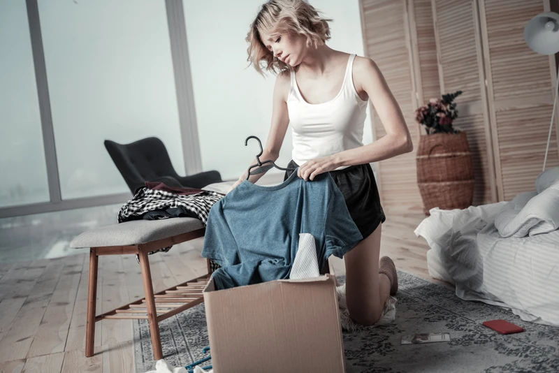 Pozbądź się ciuchów po swoim EKS. Nietypowa kampania Zalando.