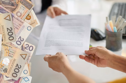 Kolejki w ZUS-ie i tysiące wniosków dziennie! Nowe świadczenie z rekordowym zainteresowaniem!