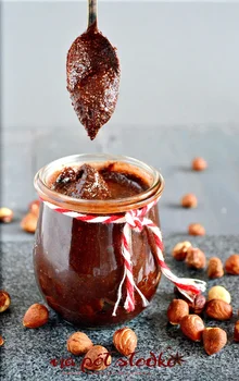 Domowa nutella bez cukru (wegańska). Jadalne prezenty bez cukru.