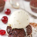 Babeczki brownie z wiśniami