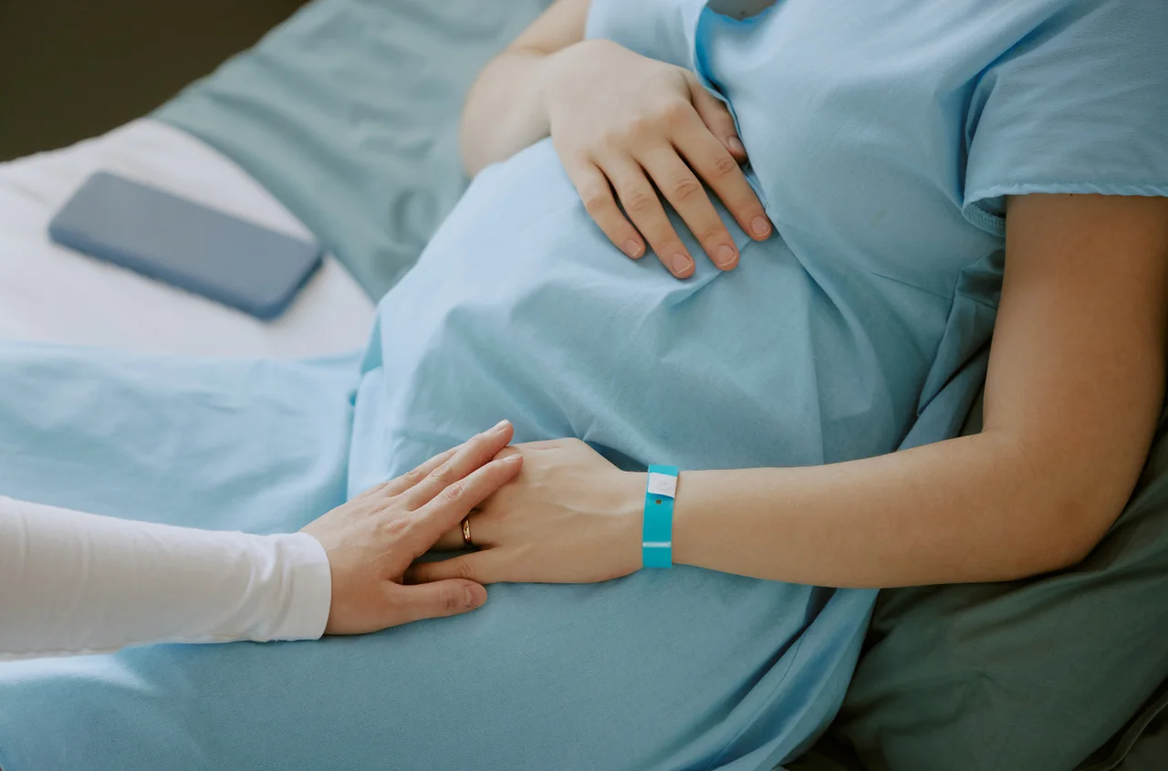 Wielkie zmiany na porodówkach! Nowe zasady już od 7 maja