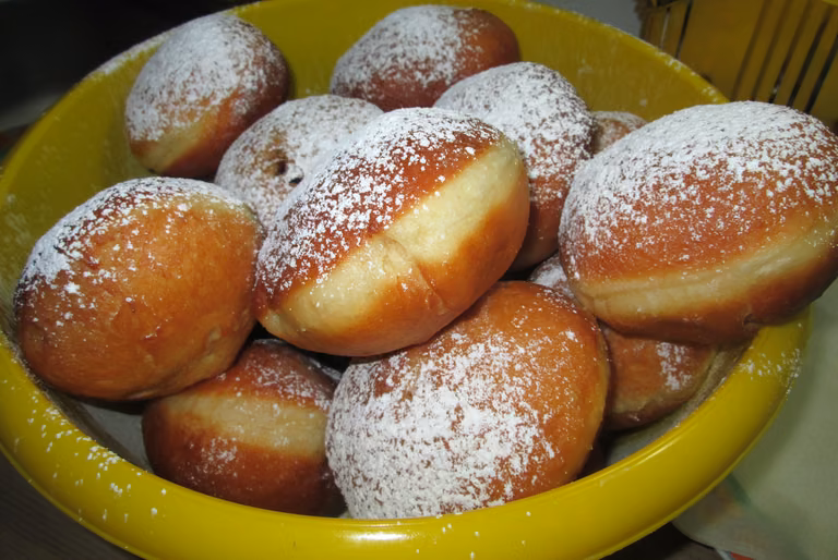 Domowe pączki jak dawniej, pyszne i zawsze wychodzą-idealne na Tłusty czwartek+FILM