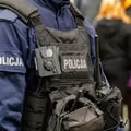 Tysiące policjantów dołączyło do akcji "Lucyna"! O co chodzi z "psią grypą" na polskich komisariatach?