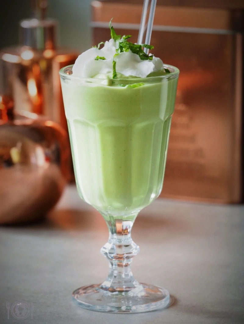 Keto Shamrock Shake (Paleo, Lowcarb, Vegan)