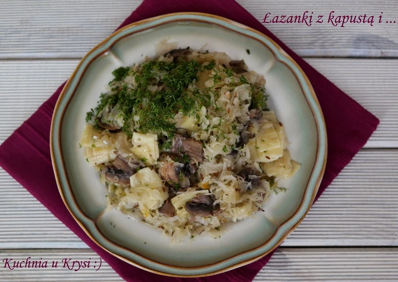 Łazanki z kapustą i pieczarkami