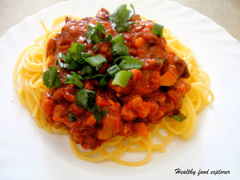 Fit spaghetti z indykiem, cukinią i pieczarkami