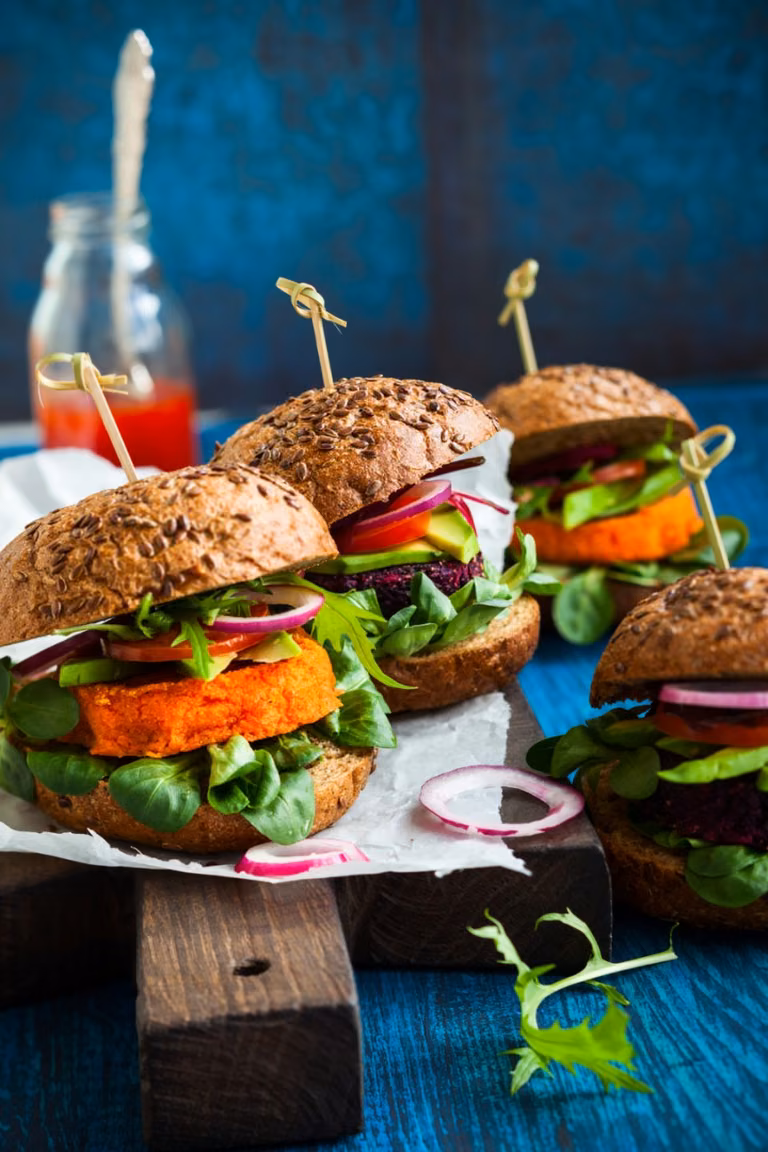 BURGERY MARCHEWKOWE I BURACZANE