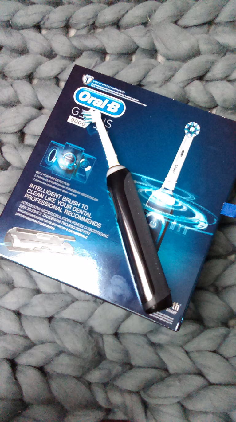 recenzja szczoteczki Oral-b Genius 9000