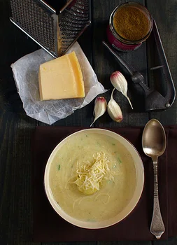 Zupa kalafiorowa - kremowa i aromatyczna