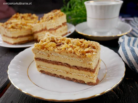 Ciasto Picuś Glancuś – orzechowy deser bez pieczenia