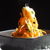 Spaghetti z marchewki i białej rzodkwi