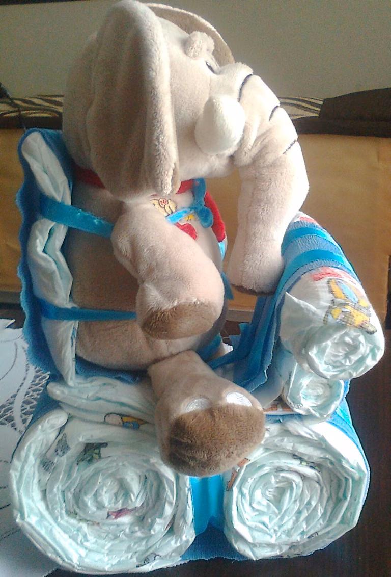 Motorek z pampersów