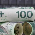 1125 zł nagrody specjalnej! Które grupy zawodowe dostaną pieniądze?