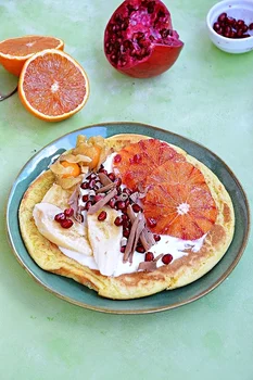 Omlet biszkoptowy z owocami