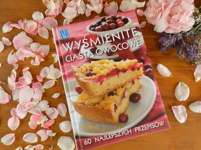 Recenzja książki ,,Wyśmienite ciasta owocowe”