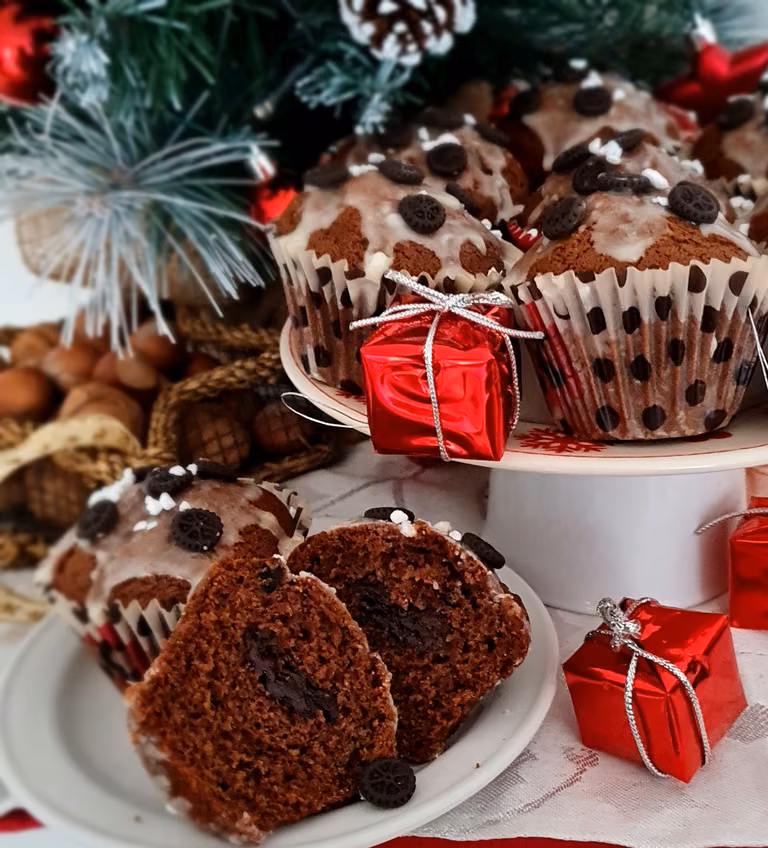 Muffinki piernikowe ze śliwkami suszonymi