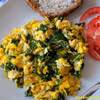 Jajecznica z jarmużem - 185 kcal
