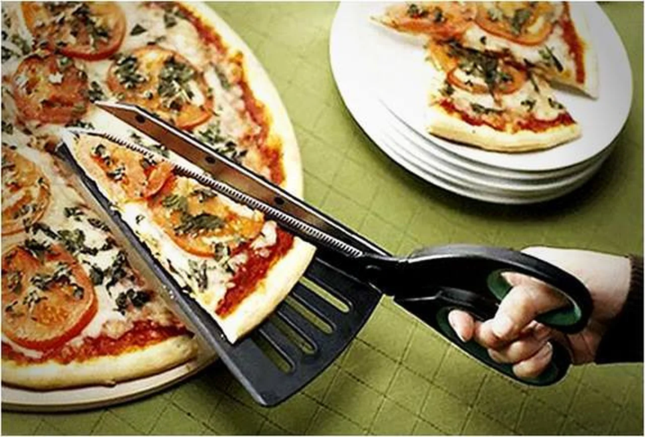 Super gadżet - nożyce do cięcia pizzy