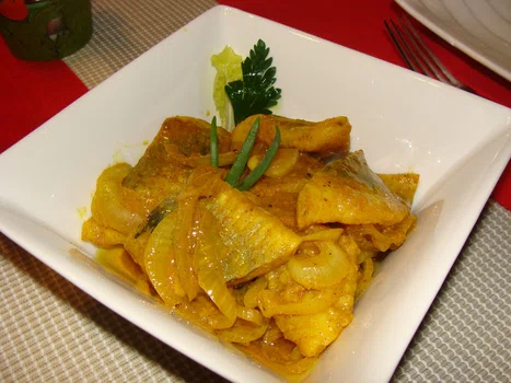 Śledzie w curry