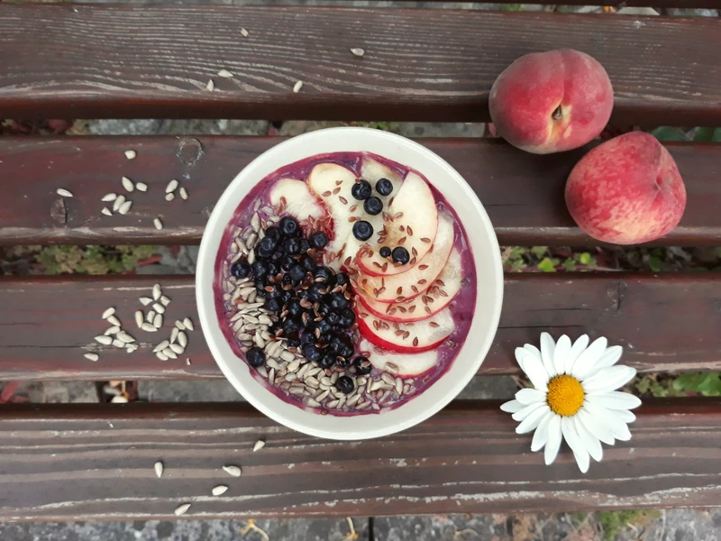 Borówkowe smoothie bowl