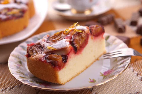 Ciasto piaskowe ze śliwkami