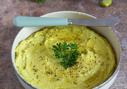 Pasta z bobu z fetą