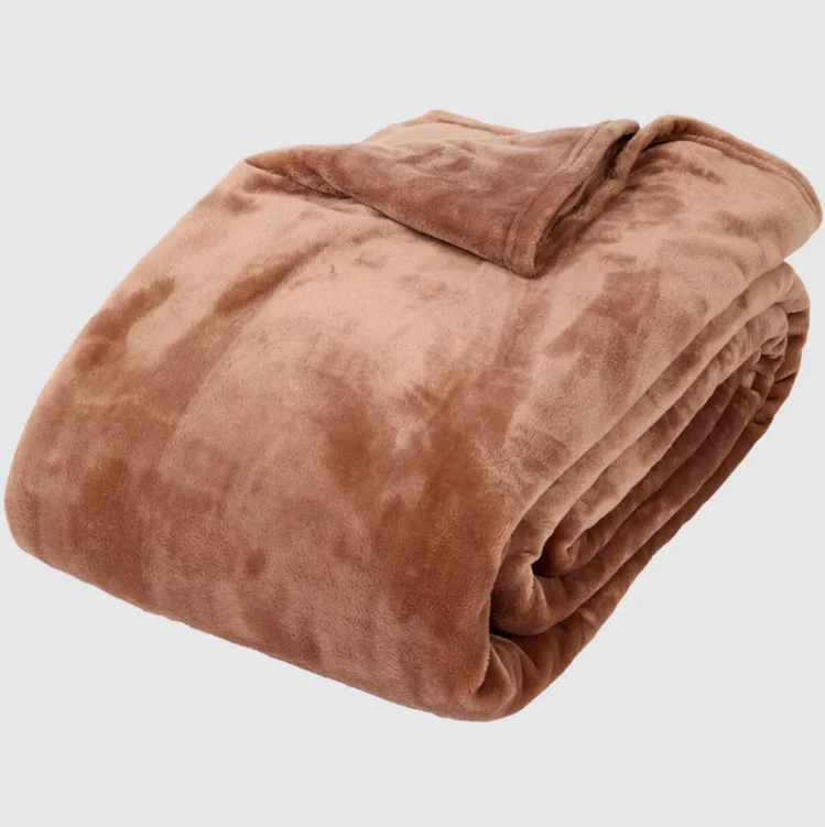 Zdjęcie Ten pled XXL z Action to hit na jesień! Miękki, ciepły i ogromny za jedyne 69,90 zł! #2