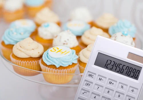 Ile jedzenia przygotować na komunię? Ten prosty sposób pomaga to policzyć!