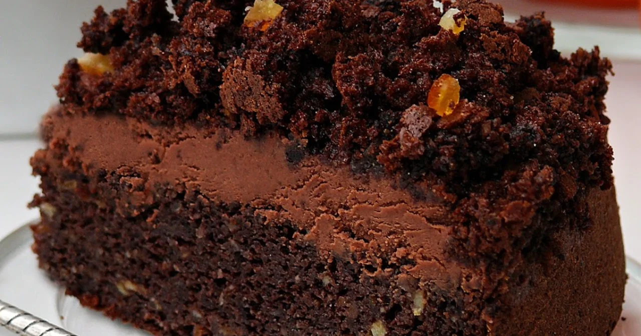 Tort czekoladowy (z gotowaną pomarańczą)