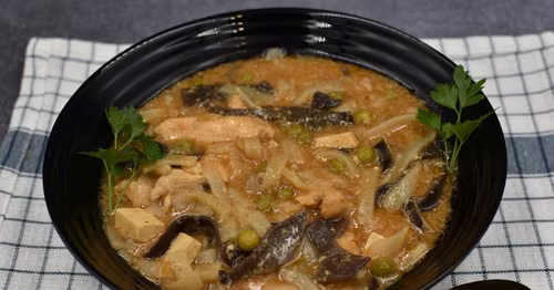 Zupa z tofu i kurczaka