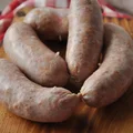 Pikantna domowa kiełbasa