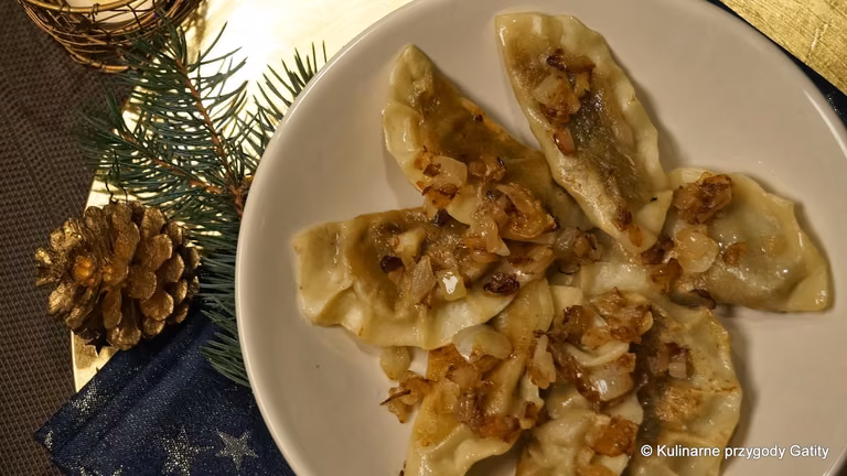 Pierogi z kapustą i grzybami